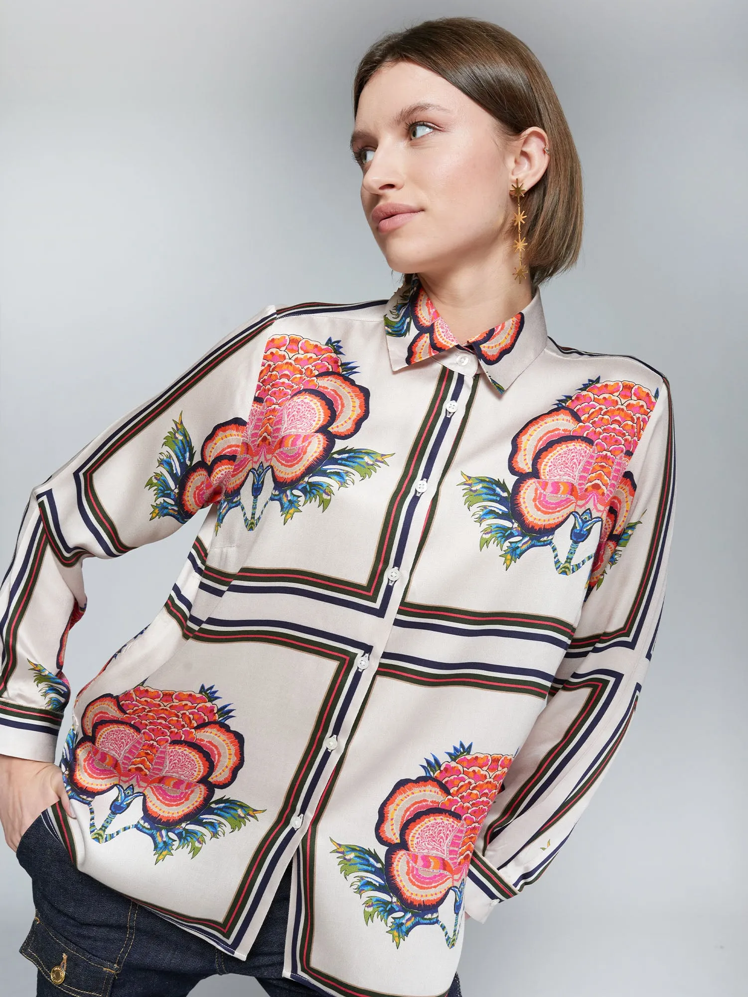 Vilagallo Flowers In The Window Print Shirt